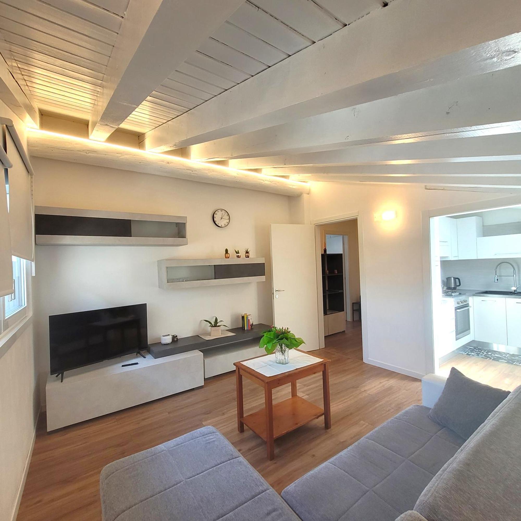 Light On Lake Iseo Clusane Exterior photo
